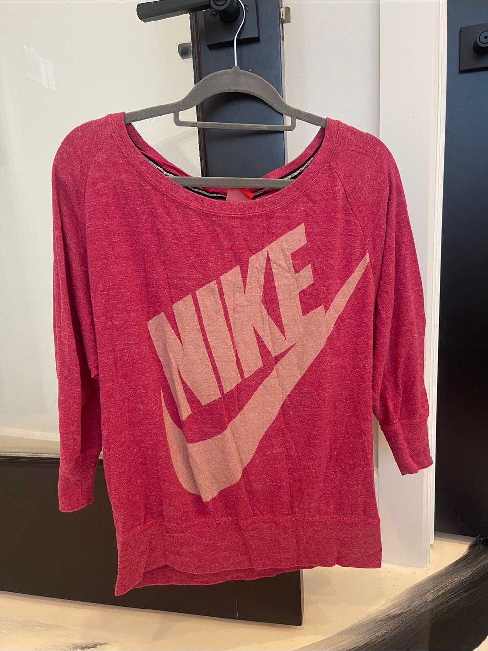 Nike Women’s Raspberry Scoop-Neck Logo Pullover